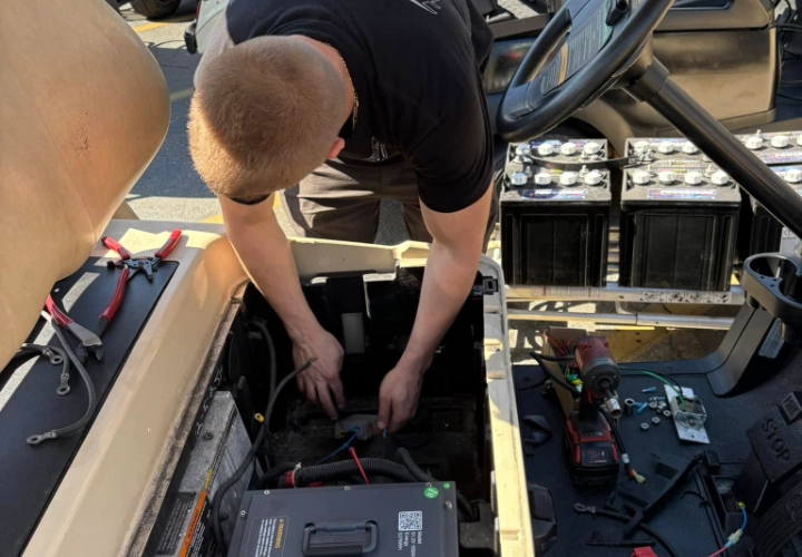 Club Car ゴルフカートのリチウム電池はアップグレードする価値がありますか?