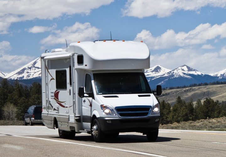 RV、キャンピングカーのバッテリーアクセサリー